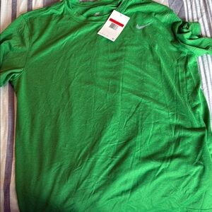 Nike Green Short Sleeve Tee Vibrant Cotton Comfort